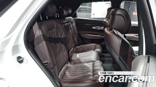 Genesis GV70 2023 — photo 17
