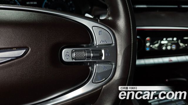 Genesis GV70 2023 — photo 32