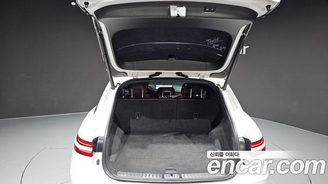 Genesis GV70 2023 — photo 35