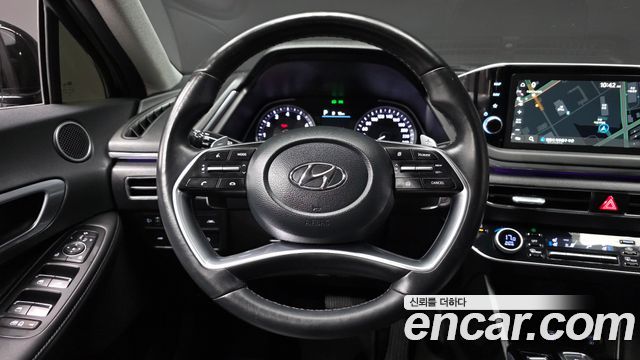 Hyundai Sonata 2022 — photo 13