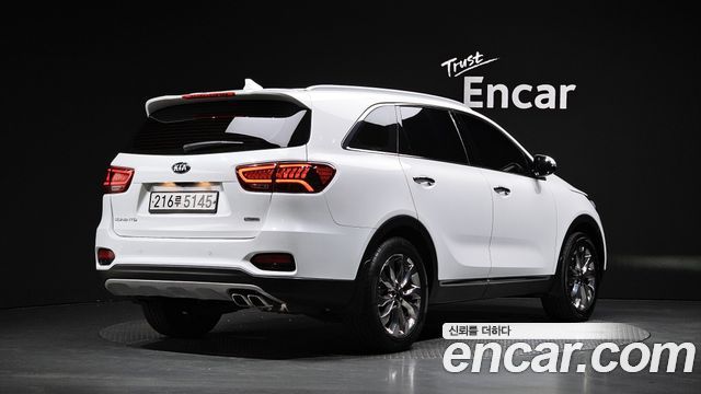 Kia Sorento 2018 — photo 2