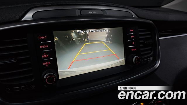 Kia Sorento 2018 — photo 21