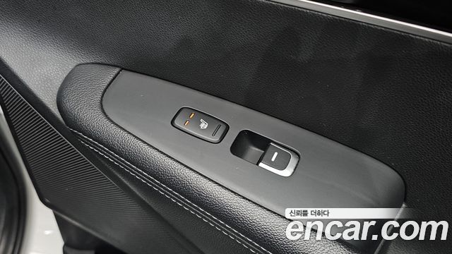 Kia Sorento 2018 — photo 24