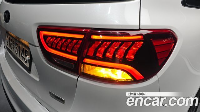 Kia Sorento 2018 — photo 9