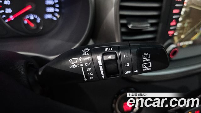 Kia Sorento 2018 — photo 28