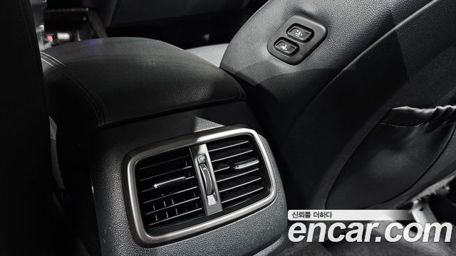 Kia Sorento 2018 — photo 30