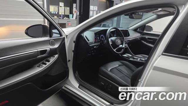 Hyundai Sonata 2022 — photo 10