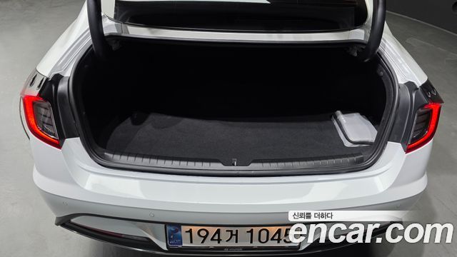 Hyundai Sonata 2022 — photo 18