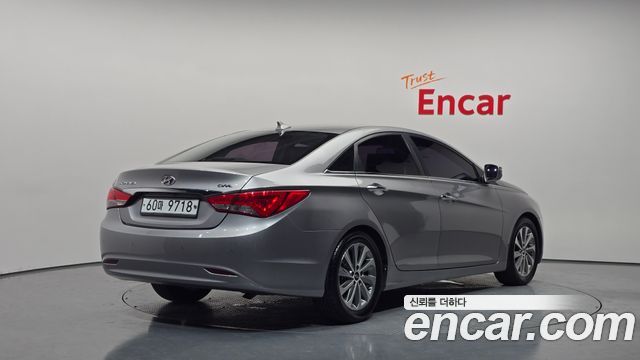 Hyundai Sonata 2014 — photo 2