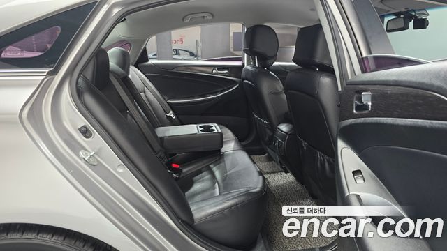 Hyundai Sonata 2014 — photo 11