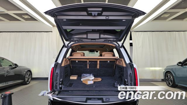 Land Rover Range Rover 2023 — photo 26
