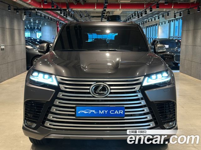 Lexus LX 2025 — photo 2