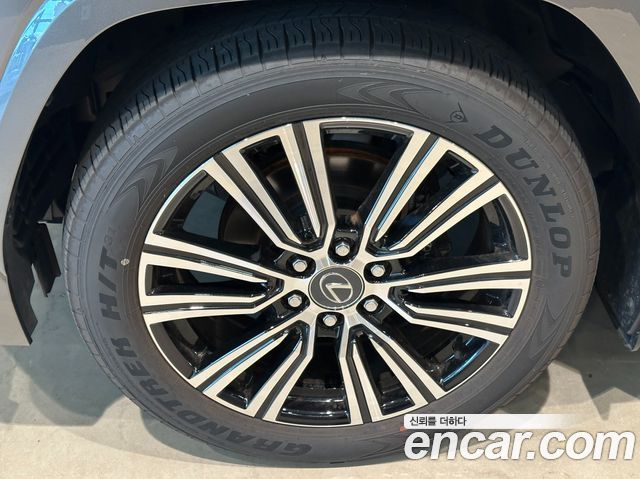 Lexus LX 2025 — photo 19