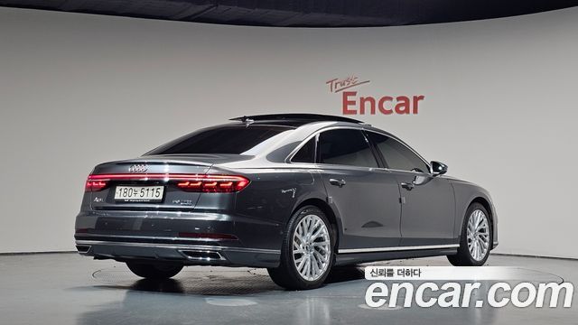 Audi A8 2020 — photo 2