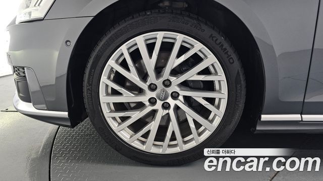 Audi A8 2020 — photo 5