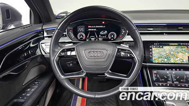 Audi A8 2020 — photo 19