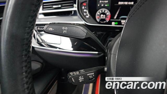 Audi A8 2020 — photo 21