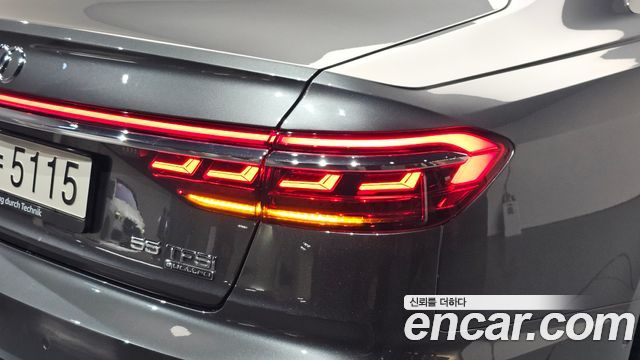 Audi A8 2020 — photo 9