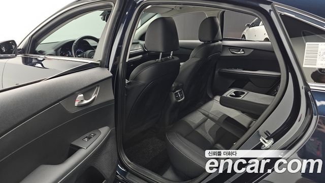 Kia K3 2019 — photo 12