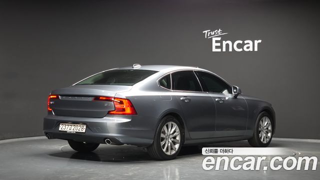 Volvo S90 2018 — photo 2