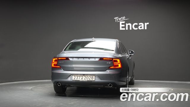 Volvo S90 2018 — photo 4