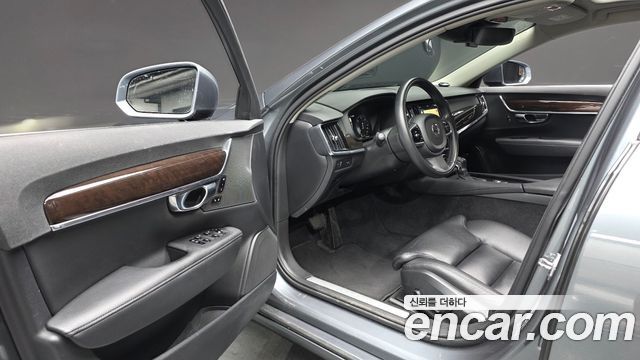 Volvo S90 2018 — photo 10