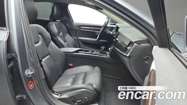 Volvo S90 2018 — photo 11