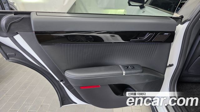 Hyundai Grandeur 2025 — photo 15