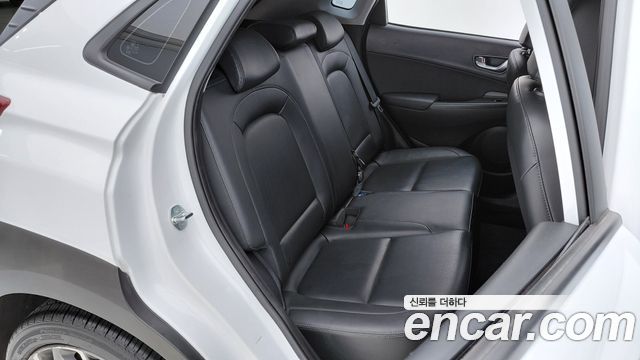 Hyundai Kona 2023 — photo 11