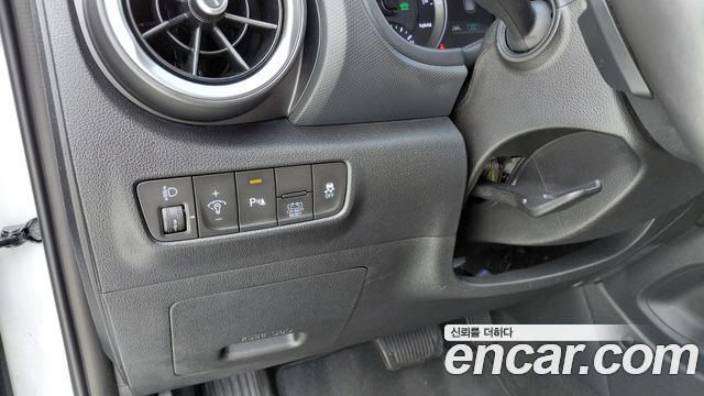 Hyundai Kona 2023 — photo 19