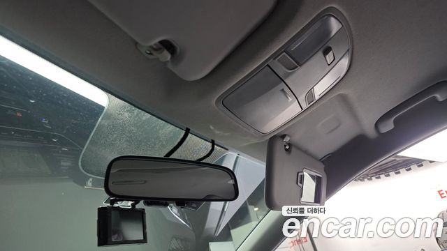 Hyundai AVANTE 2017 — photo 20