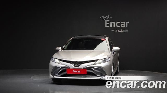 Toyota Camry 2019 — photo 3