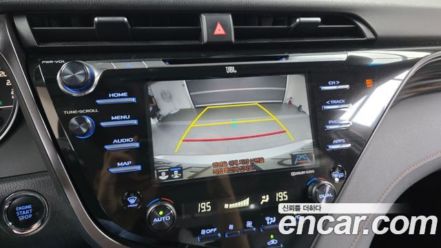 Toyota Camry 2019 — photo 21
