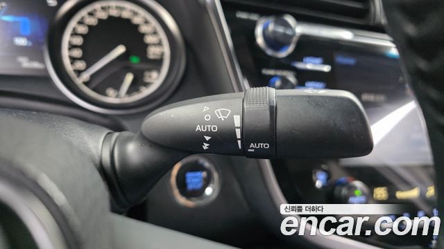 Toyota Camry 2019 — photo 26