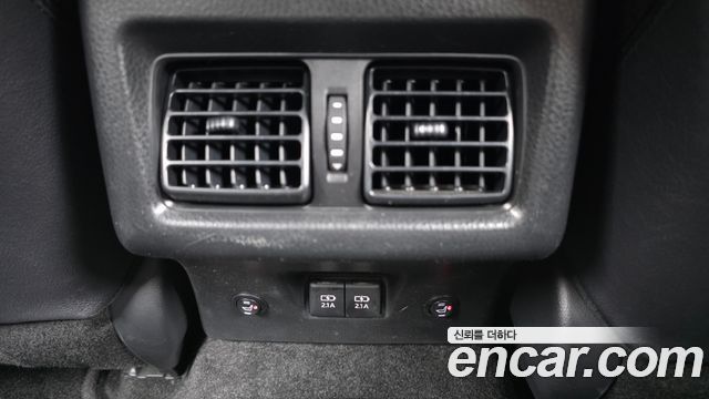 Toyota Camry 2019 — photo 29