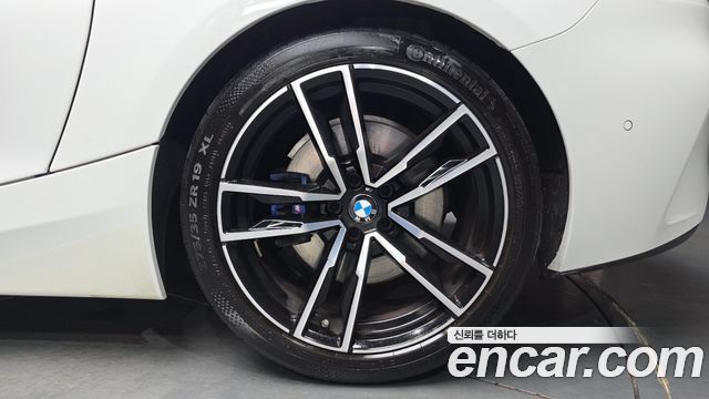 BMW Z4 2024 — photo 7