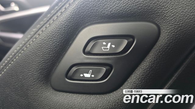 Genesis G70 2018 — photo 16