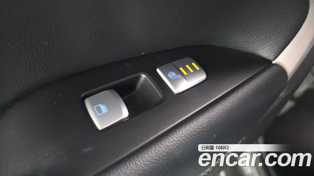Genesis G70 2018 — photo 18