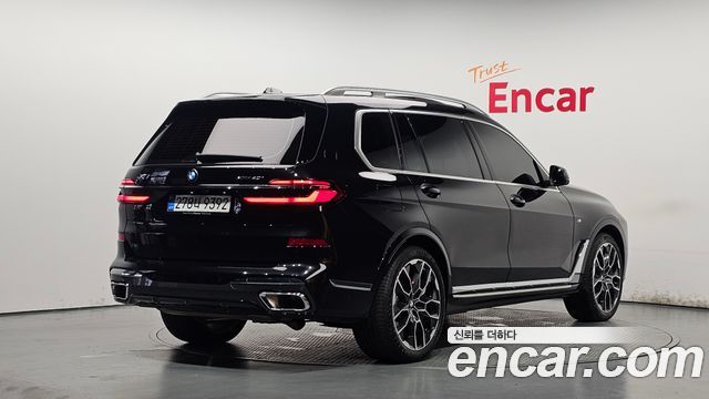BMW X7 2025 — photo 2