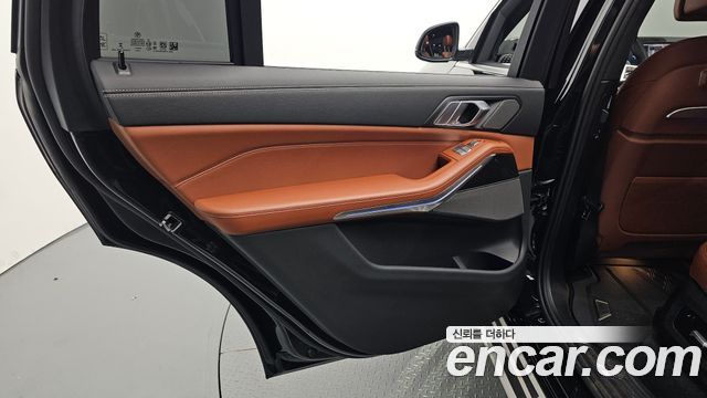 BMW X7 2025 — photo 15
