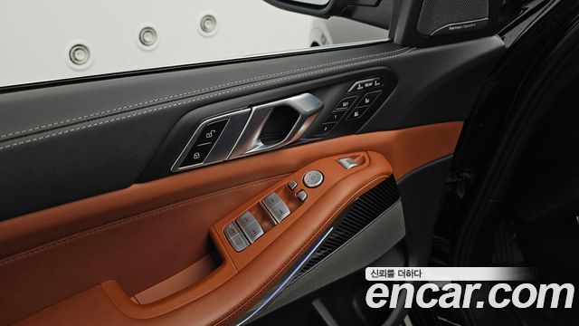 BMW X7 2025 — photo 32