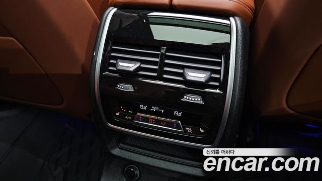 BMW X7 2025 — photo 34