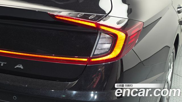 Hyundai Sonata 2022 — photo 9
