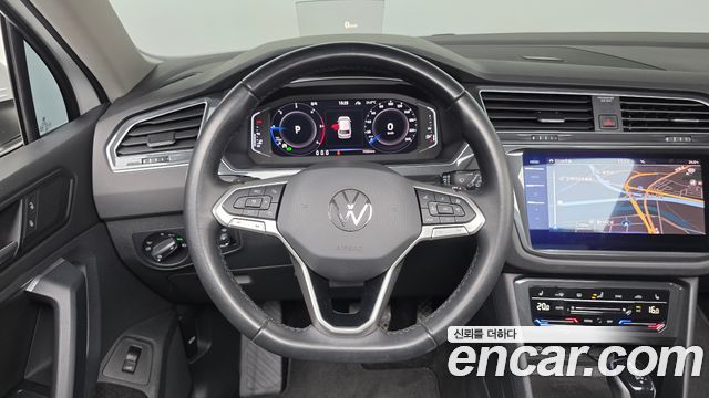 Volkswagen Tiguan 2023 — photo 20