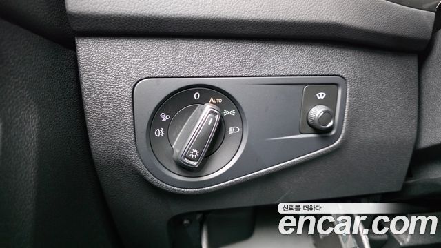 Volkswagen Tiguan 2023 — photo 25