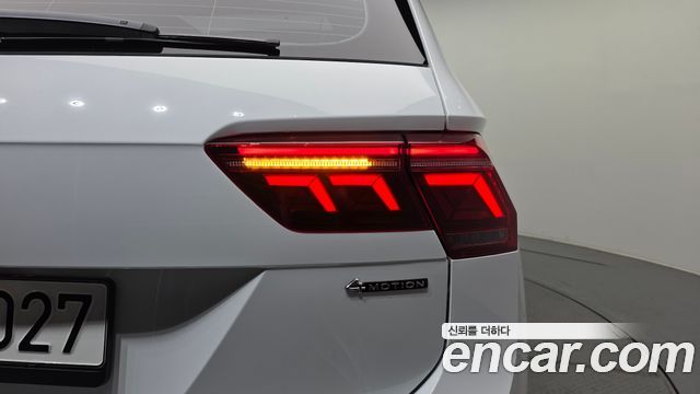 Volkswagen Tiguan 2023 — photo 9