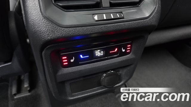 Volkswagen Tiguan 2023 — photo 29