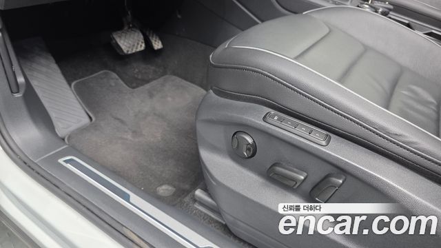 Volkswagen Tiguan 2023 — photo 30