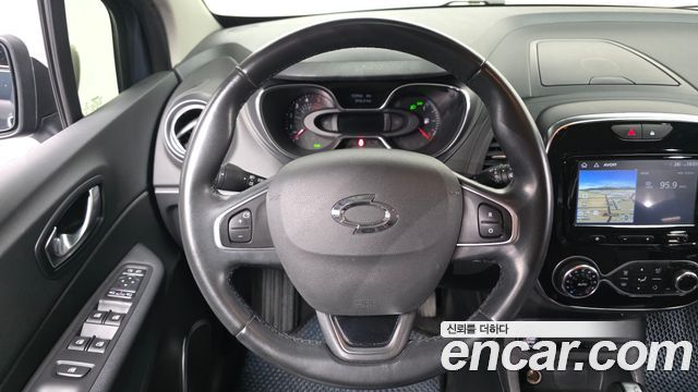 Renault Korea QM3 2018 — photo 13