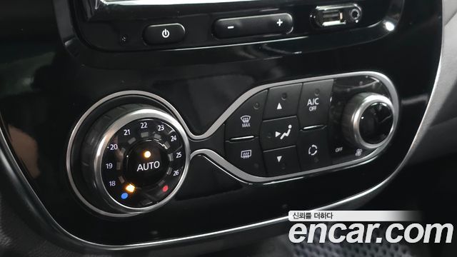 Renault Korea QM3 2018 — photo 17